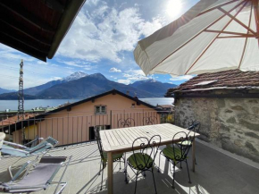 Independent Stone House with Lake View Musso